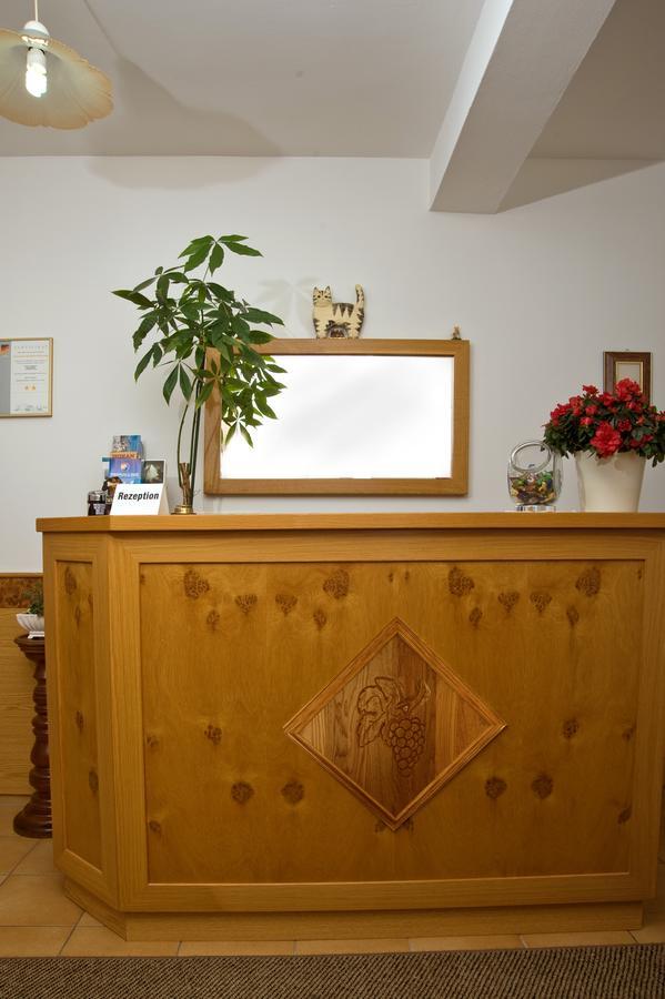 באד הומבורג וור דר הואה Hotel Zur Traube מראה חיצוני תמונה