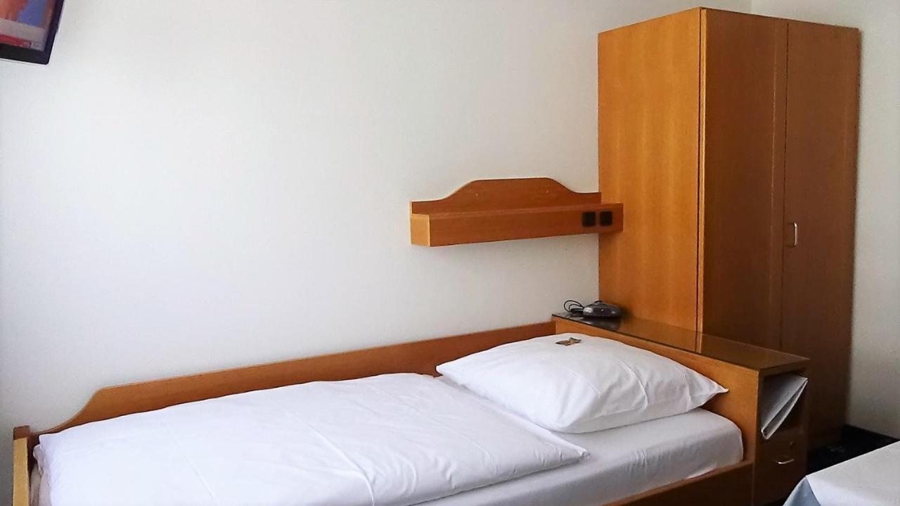 באד הומבורג וור דר הואה Hotel Zur Traube מראה חיצוני תמונה